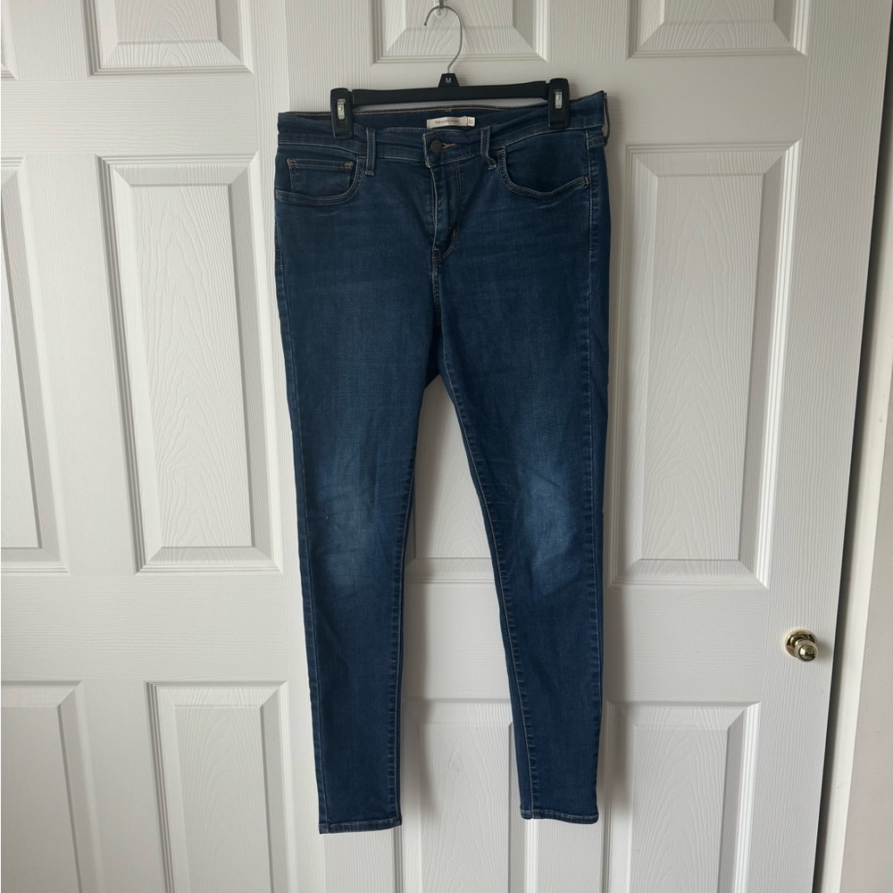 Levi 710 Skinny Jeans